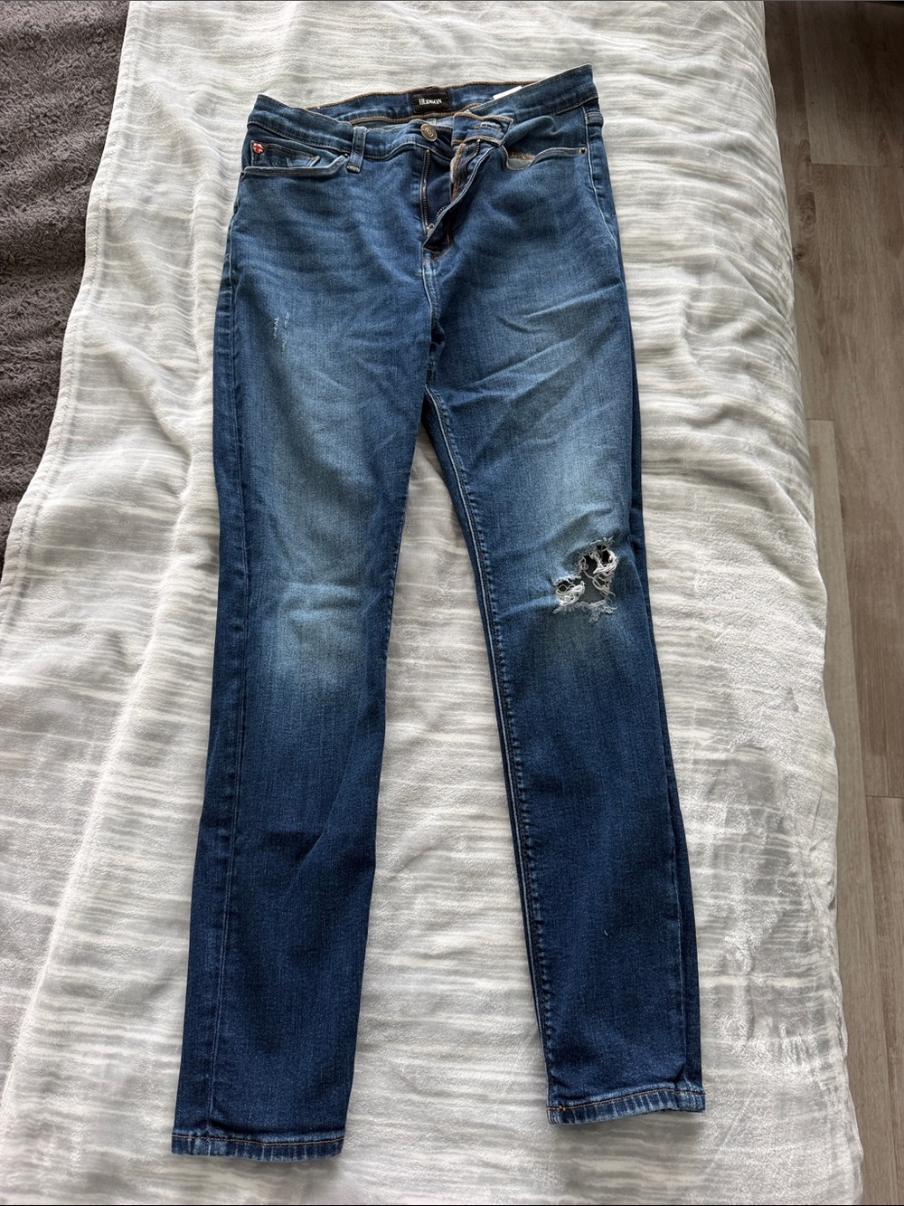 Hudson Jeans Women's Dark Blue Distressed Skinny Jeans